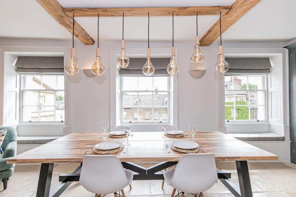 Oxfordshire Living - The Vanbrugh Apartment - Woodstock Eksteriør billede
