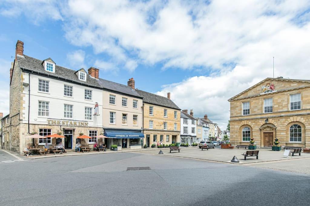 Oxfordshire Living - The Vanbrugh Apartment - Woodstock Eksteriør billede